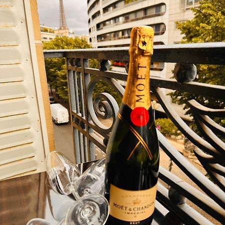 Cosy Appartement Avec Vue Tour Eiffel Paris Exterior foto