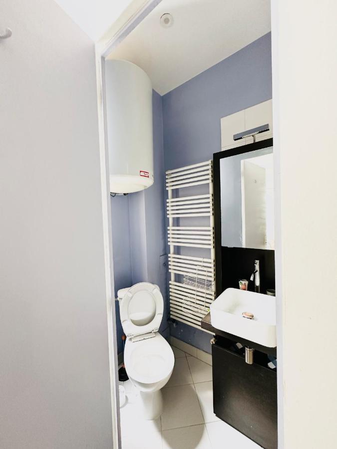 Cosy Appartement Avec Vue Tour Eiffel Paris Exterior foto